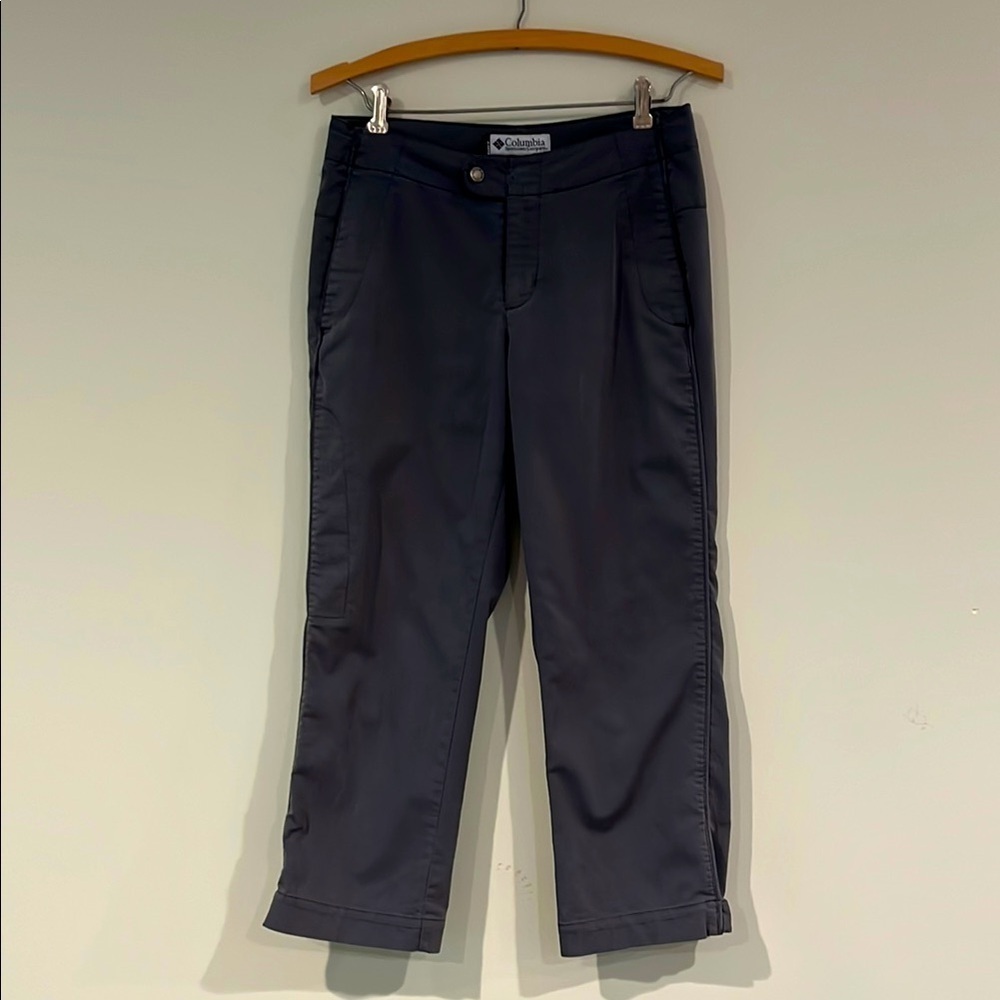 COLUMBIA Vintage GRT Capris Crop Women’s 4 Outdoor Pants Hiking Pockets Gray